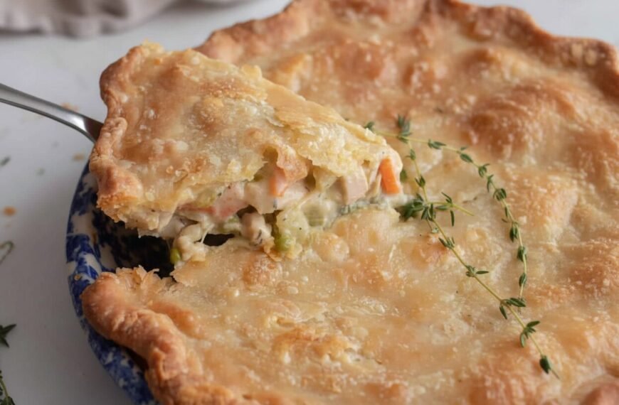 Easy Homemade Chicken Pot Pie Recipe
