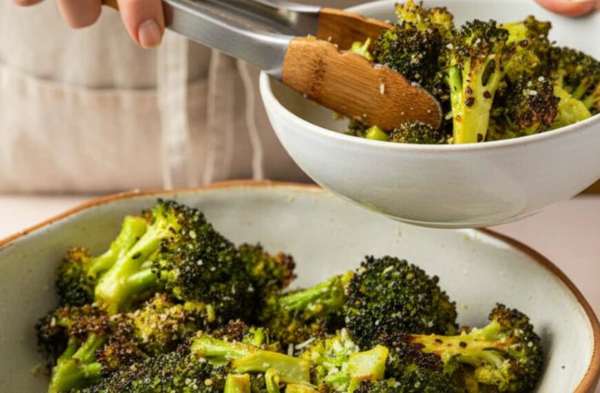 Crispy Parmesan Broccoli with a Spicy Kick