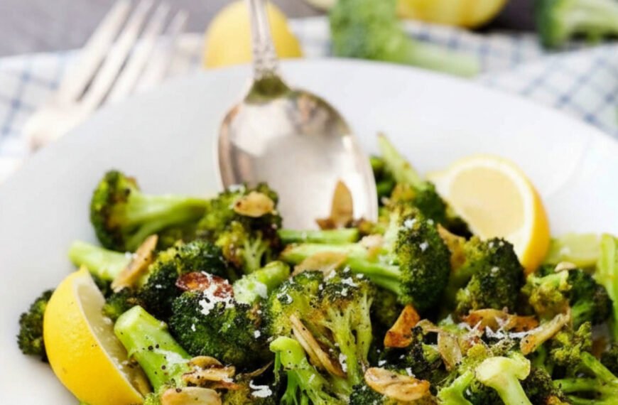 Lemon Garlic Roasted Broccoli