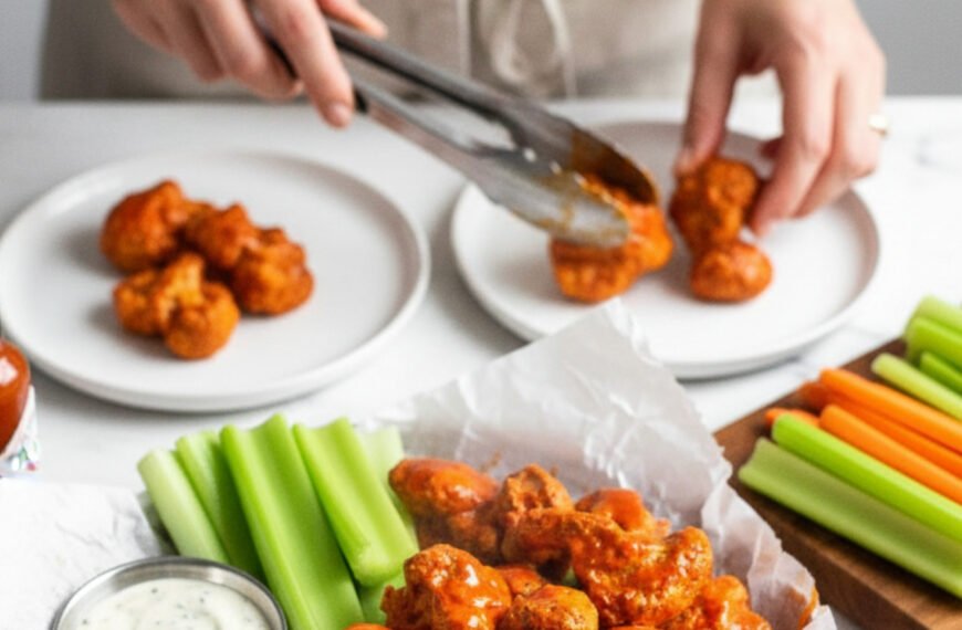 Spicy Buffalo Cauliflower Bites