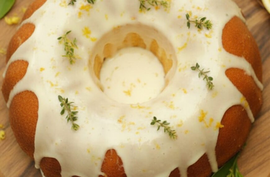 Easy Lemon Pound Cake for Spring Entertaining