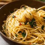 Spaghetti Aglio e Olio, Easy 20 Minute Italian Pasta Dinner Spaghetti-Aglio-e-Olio-Easy-20-Minute-Italian-Pasta-Dinner-f