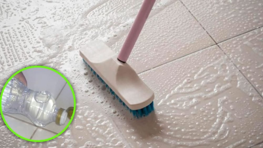 How to Make a Floor Cleaner That Leaves No Streaks and Cleans Grout