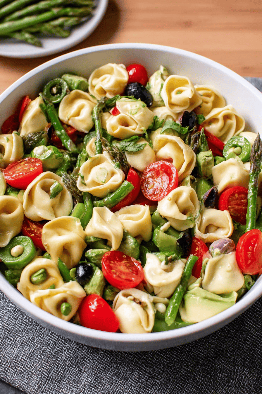 Quick Summer Tortellini Salad in 20 Minutes