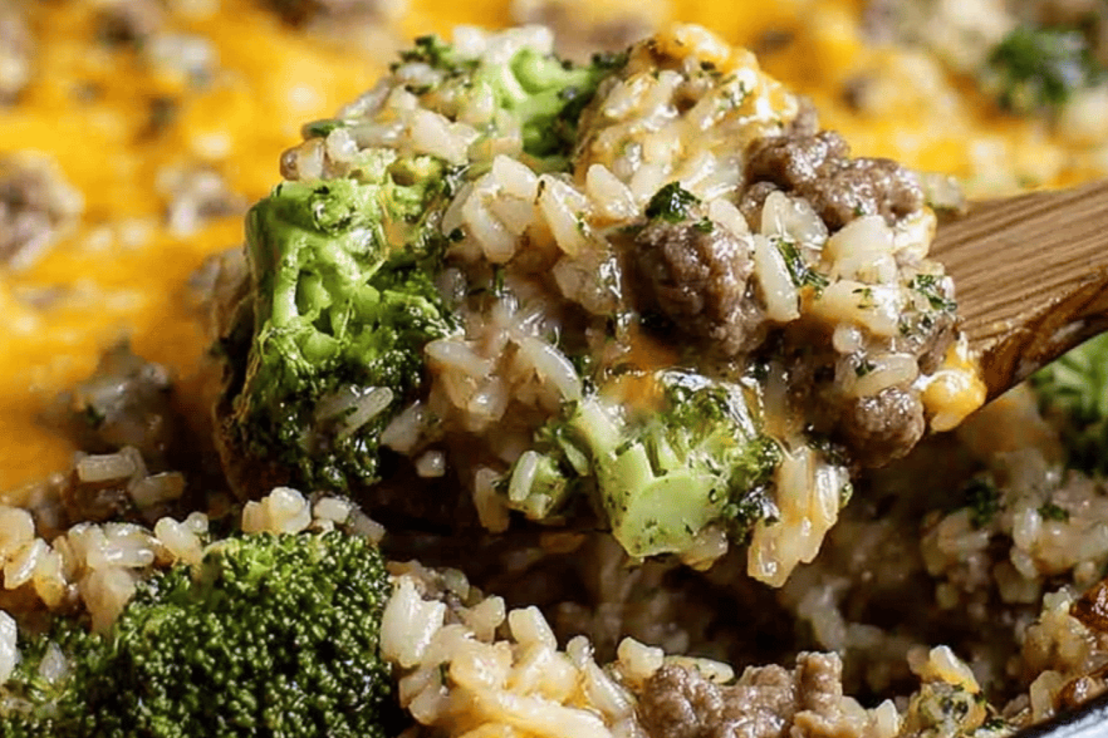 Cheesy Beef Broccoli Rice Skillet Dinner