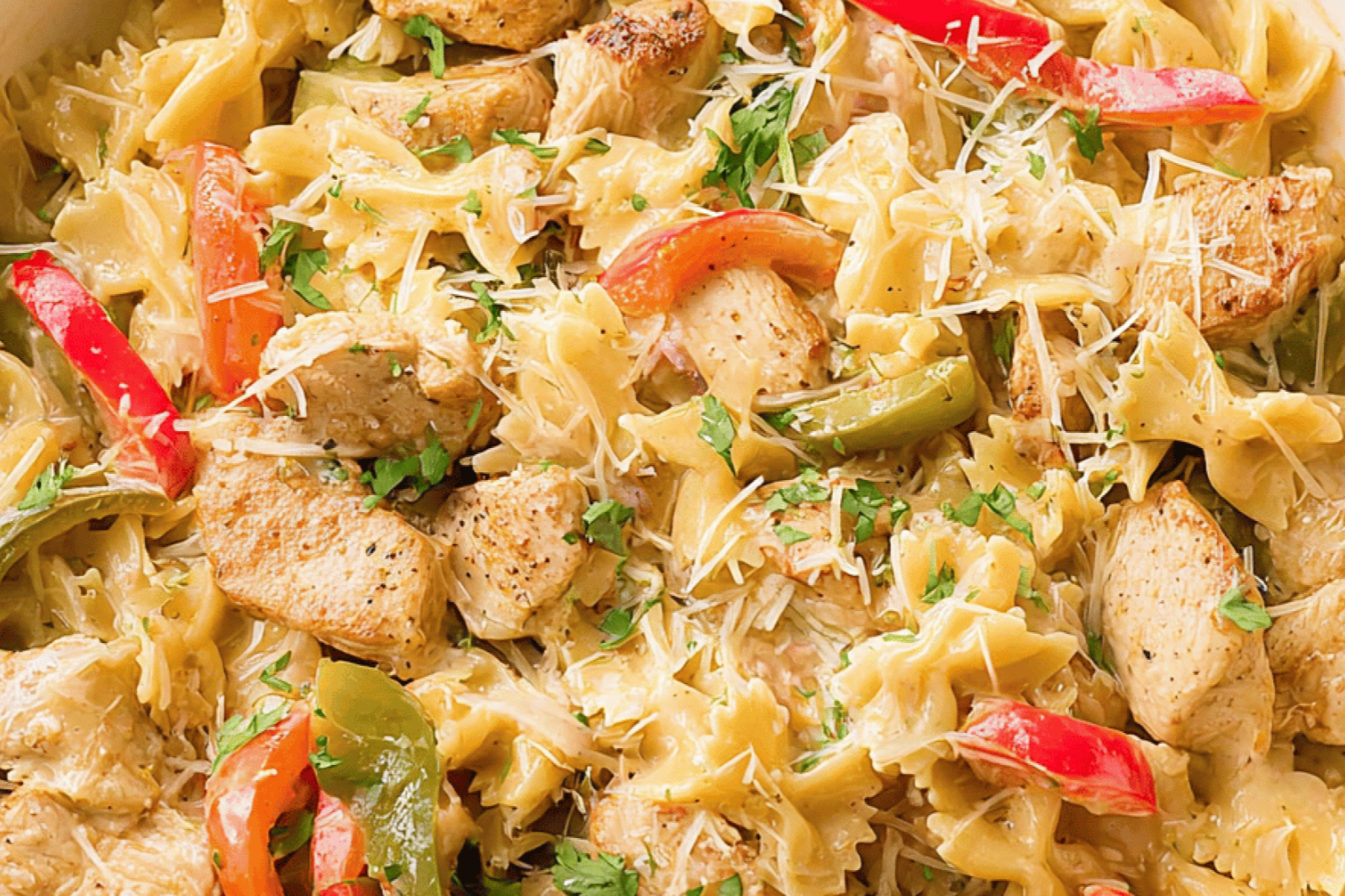 Creamy Chicken Fajita Pasta in 30 Minutes