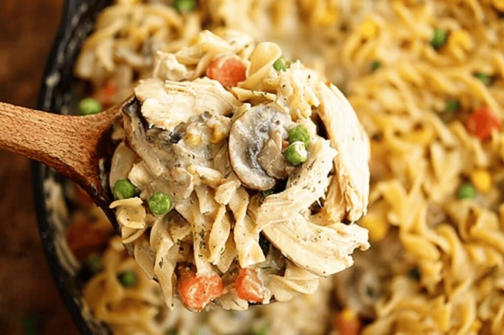 Creamy One-Pot Chicken Noodle Pot Pie
