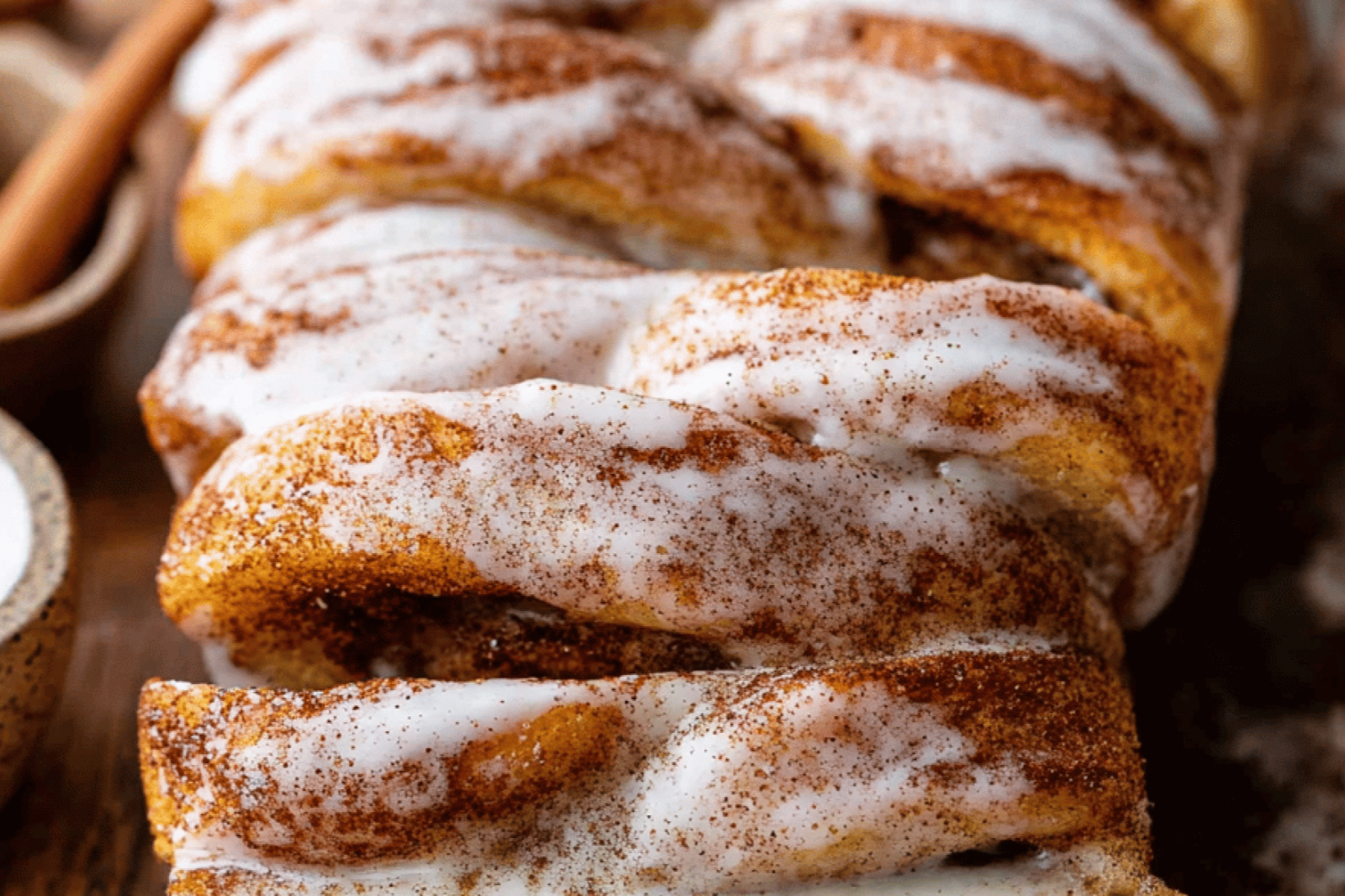 Dollywood-Inspired Cinnamon Pull-Apart Bread