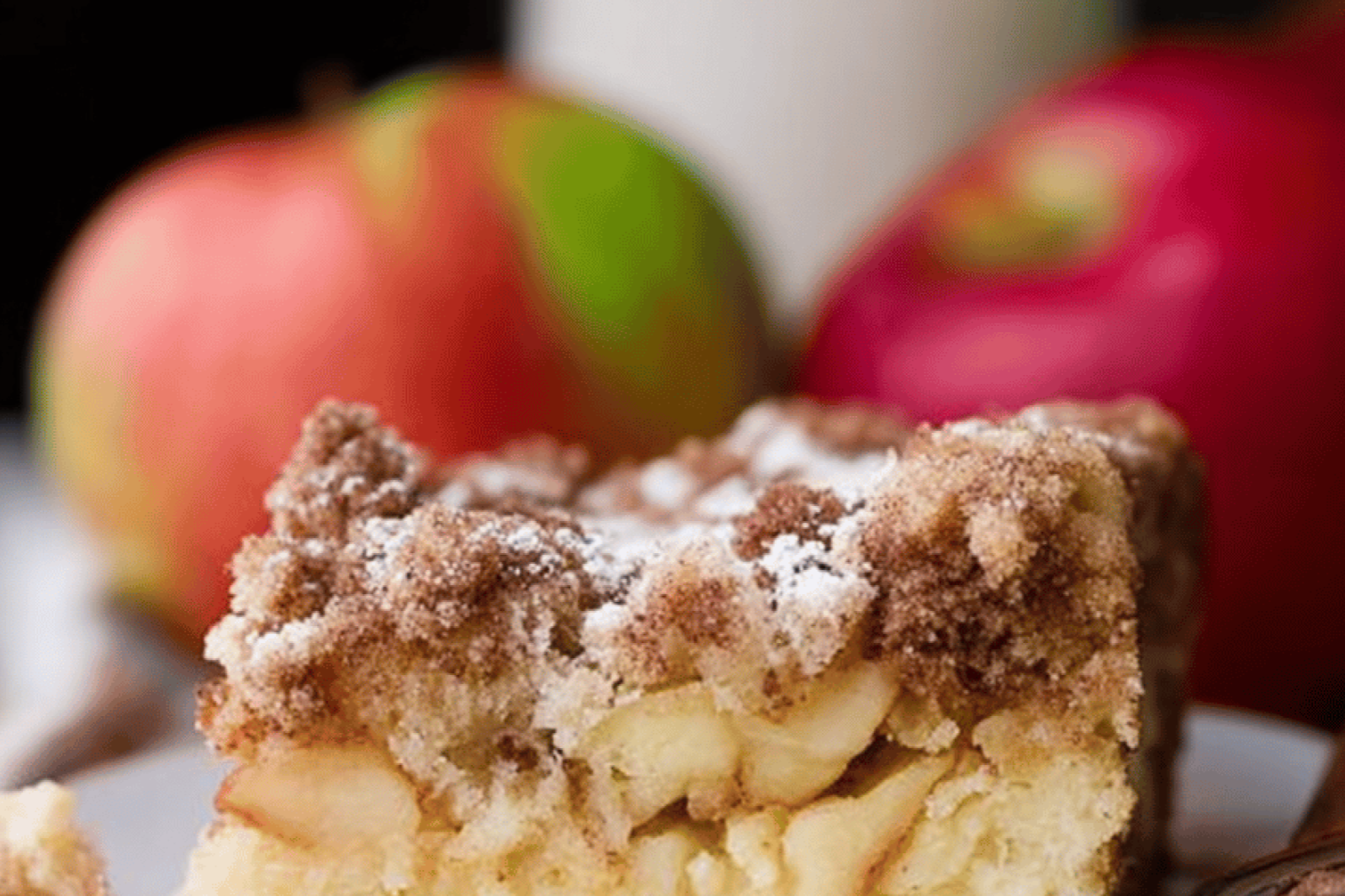 Easy Apple Coffee Cake with Cinnamon Topping