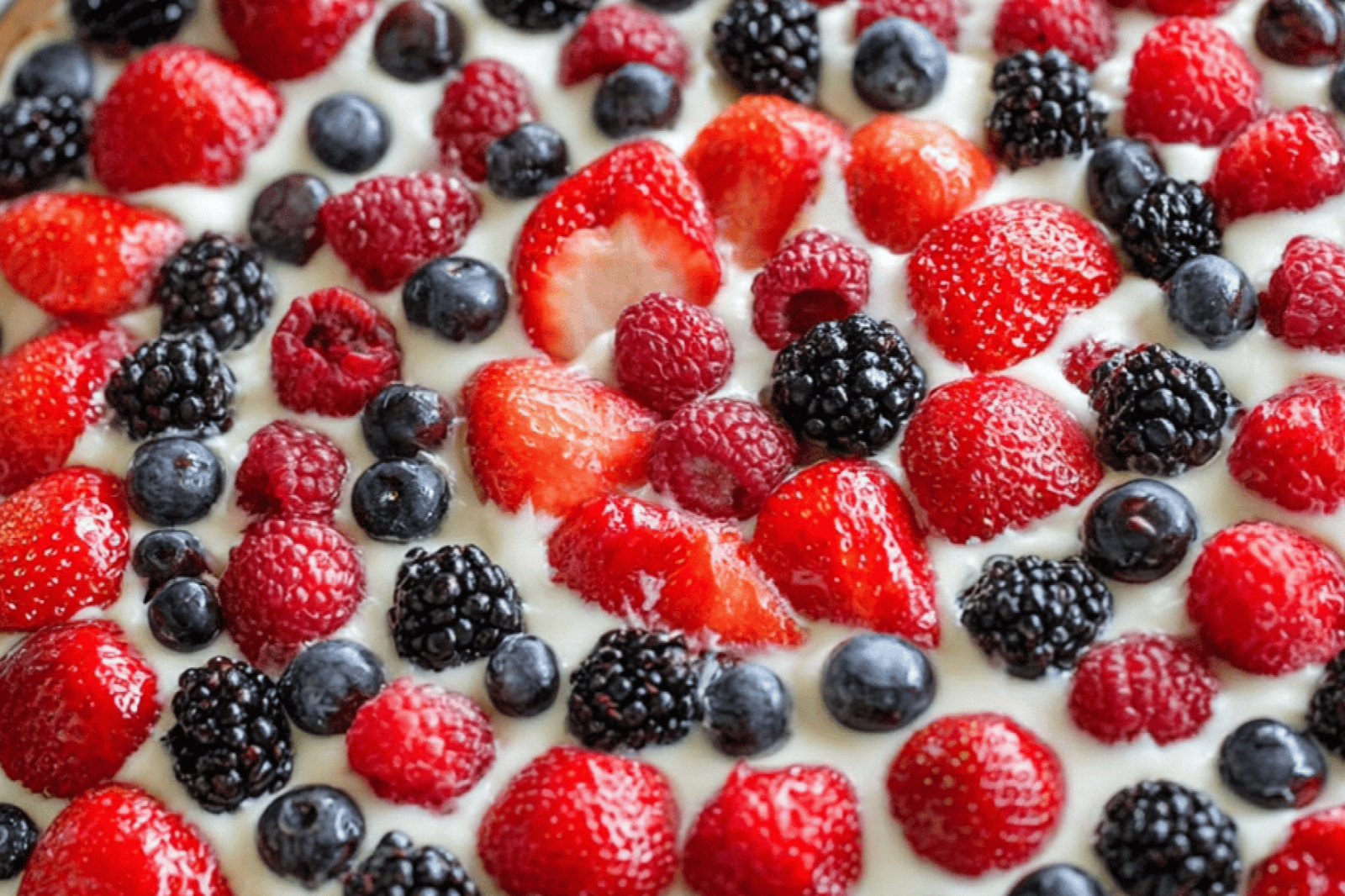 Easy Homemade Fruit Pizza with Cookie Crust