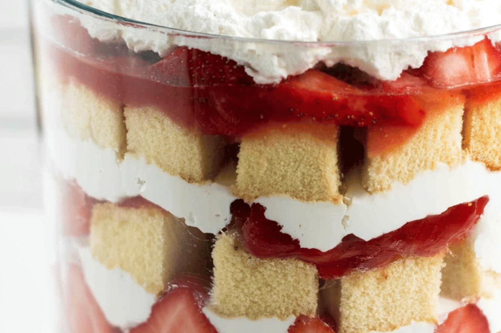 Easy Strawberry Shortcake Trifle for Summer