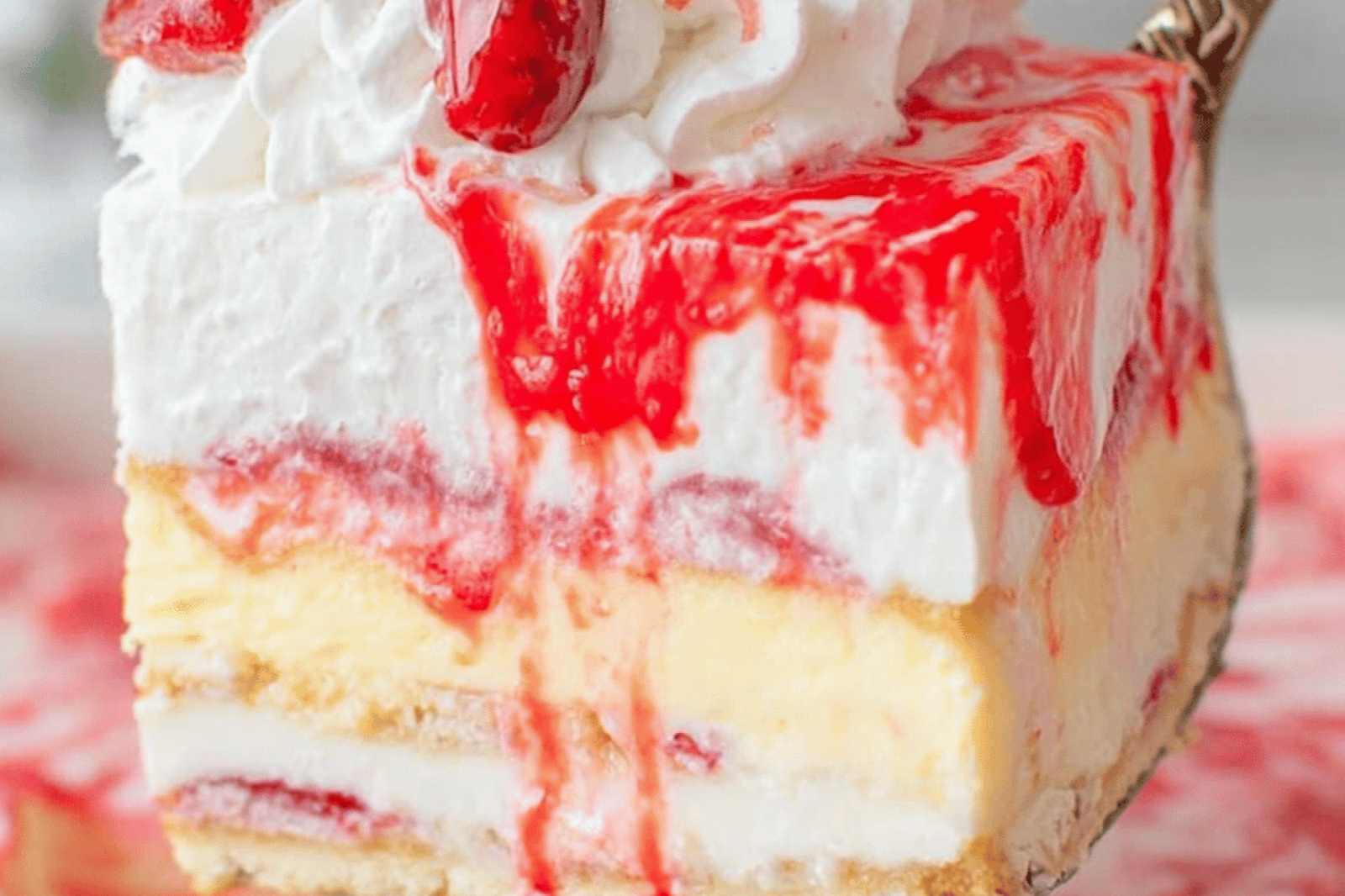 Heavenly No-Bake Strawberry Dream Cake