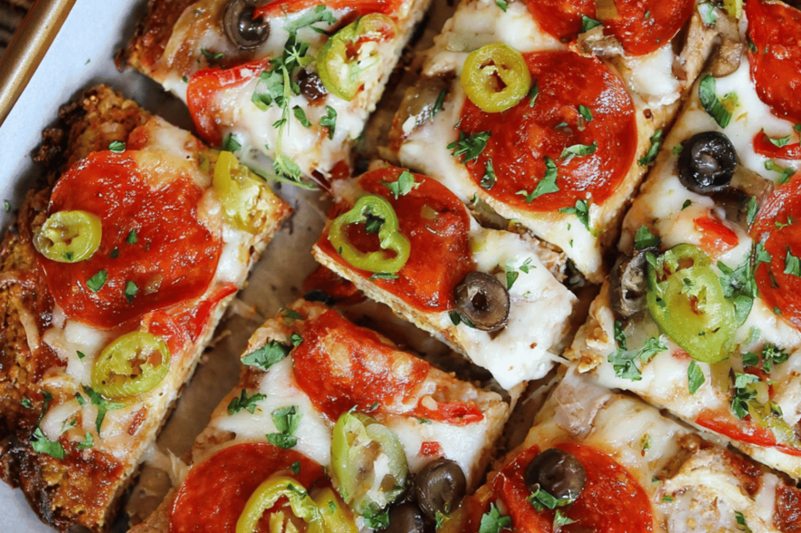 High-Protein Chicken Crust Pizza Game-Changer