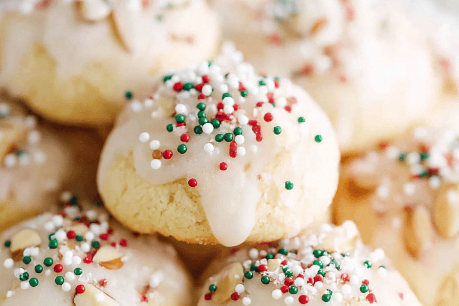 Italian Vanilla Almond Christmas Cookie Delights