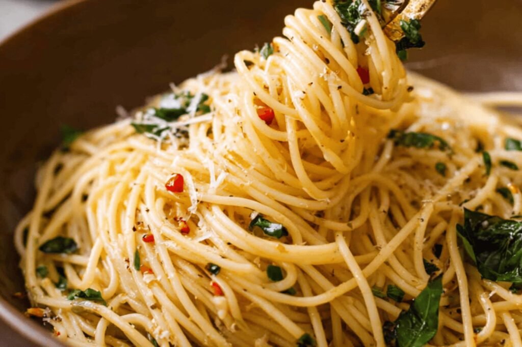 Quick Spaghetti Aglio e Olio Delight