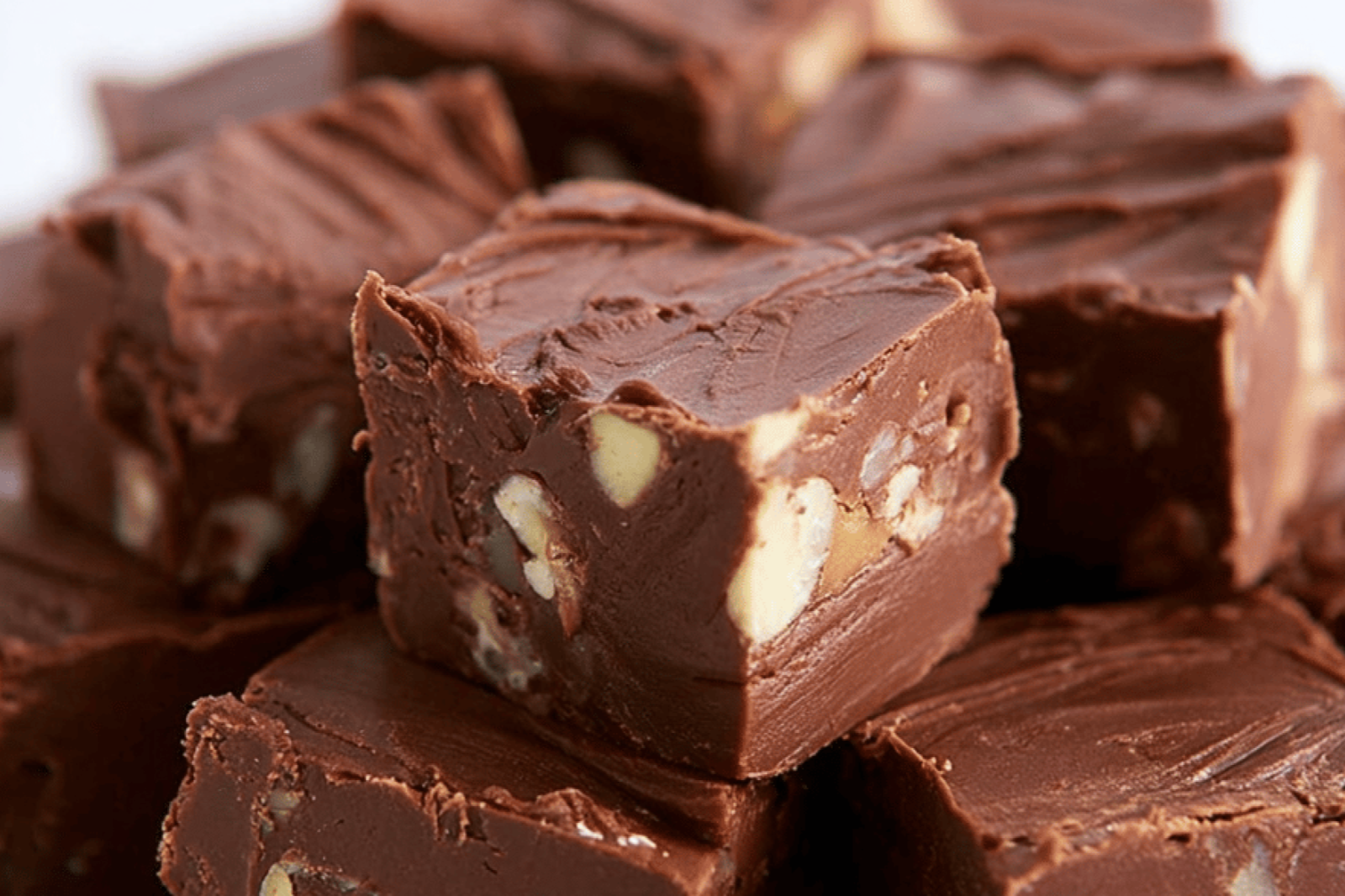 Classic Homemade Fantasy Fudge Delight
