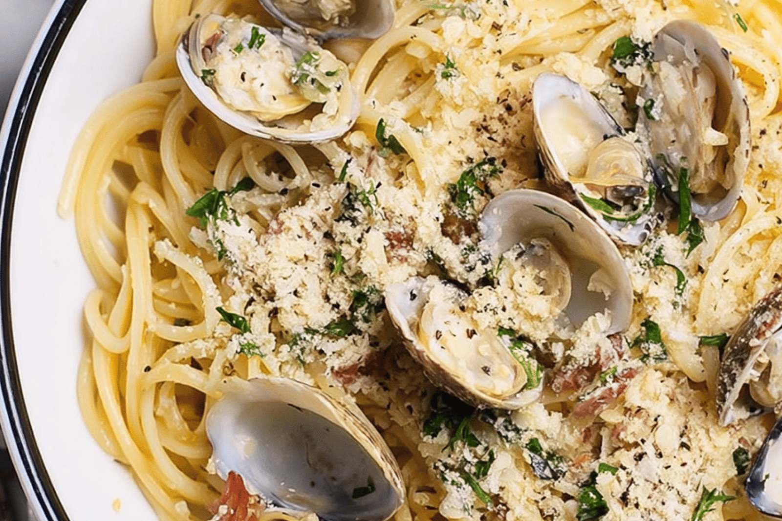 Linguine with Creamy Clam Sauce
