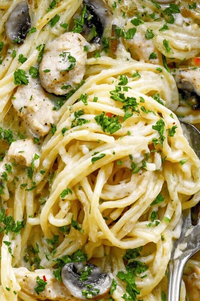 Creamy Chicken Tetrazzini Recipe for Easy Weeknights