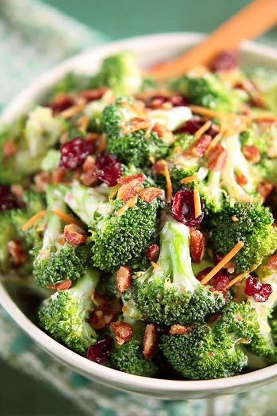Easy Broccoli Salad Recipe