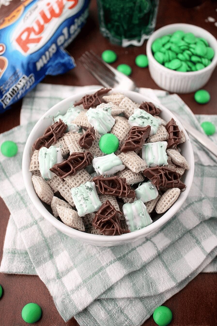Mint Chocolate Muddy Buddies Recipe