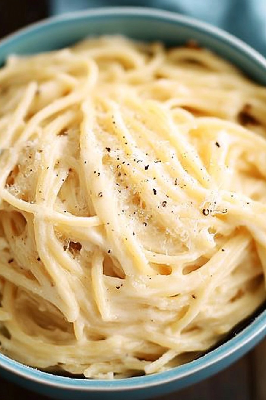 Simple Creamy Pasta with Cheese