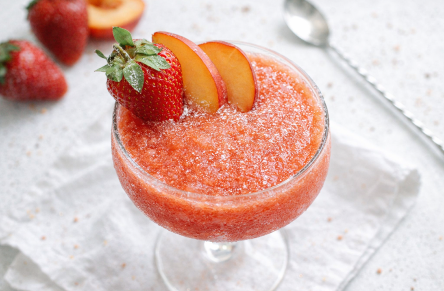 This strawberry peach frose slush is a fruity, frozen cocktail, perfect&hellip;