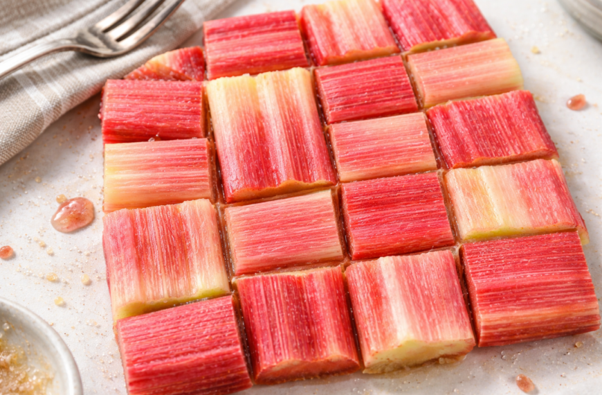 This sweet and tart rhubarb dessert is easy to make, with&hellip;