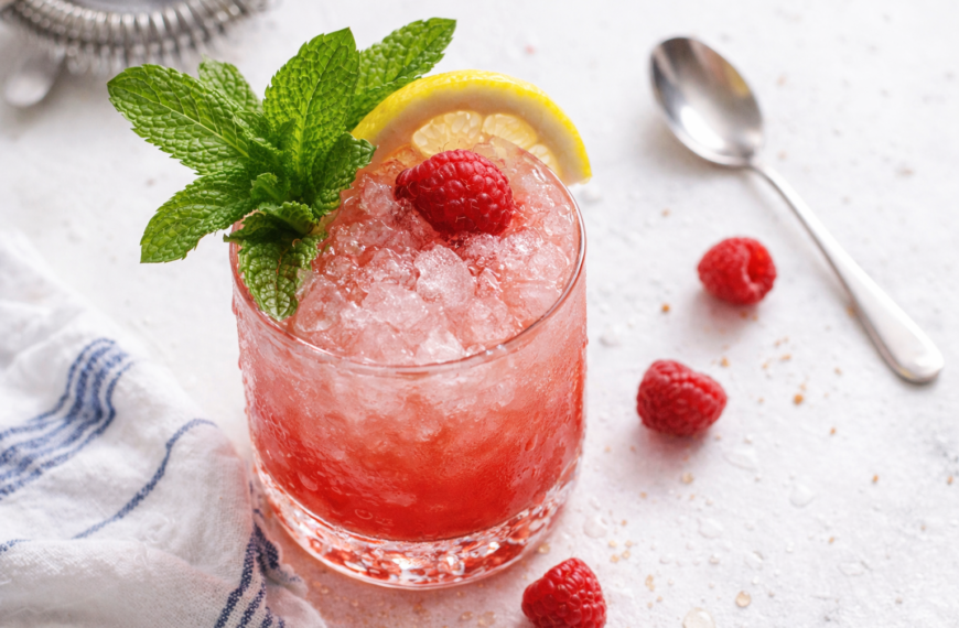 Cool off this summer with a sweet and tart raspberry bourbon&hellip;